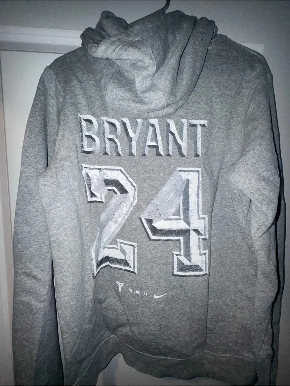 Nike Kobe Bryant “Mamba Day” special hoodie